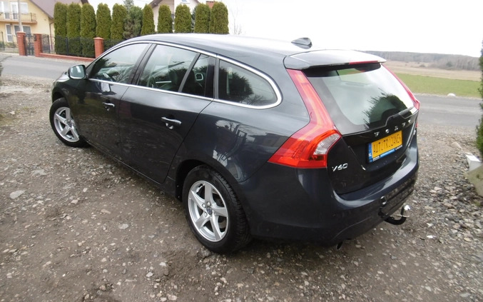 Volvo V60 cena 38900 przebieg: 274213, rok produkcji 2015 z Nowe Warpno małe 781